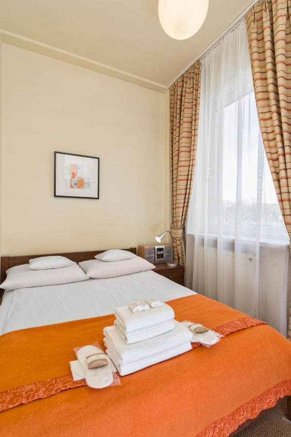 Hotel Colibra Варшава Екстериор снимка
