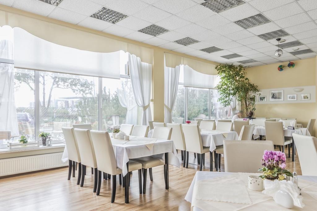 Hotel Colibra Варшава Екстериор снимка