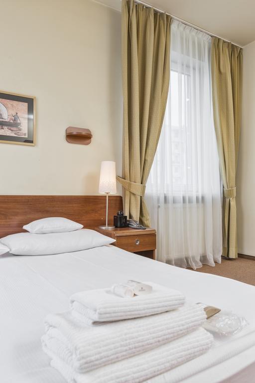 Hotel Colibra Варшава Екстериор снимка