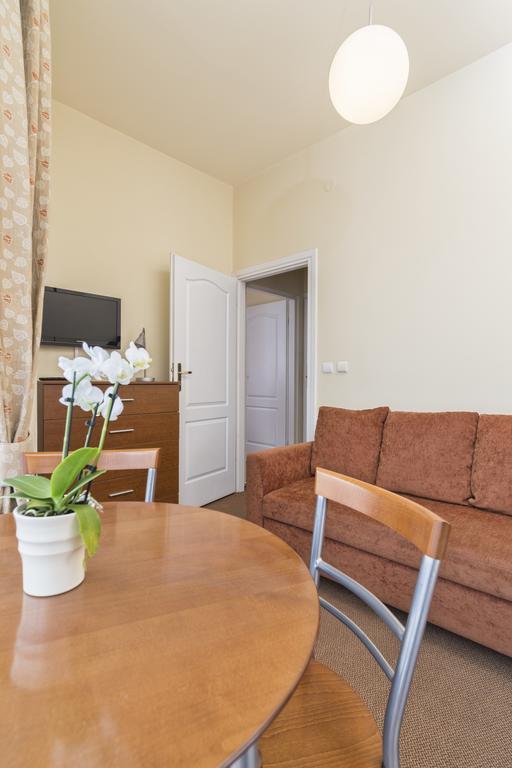 Hotel Colibra Варшава Екстериор снимка