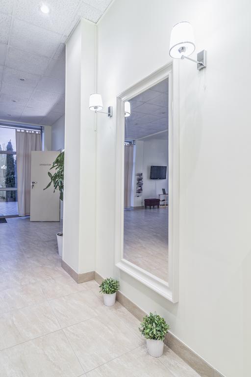 Hotel Colibra Варшава Екстериор снимка