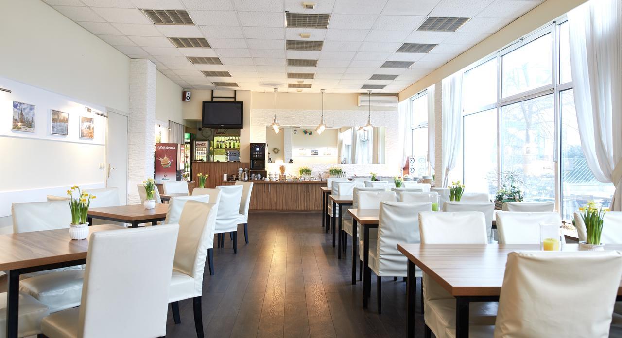 Hotel Colibra Варшава Екстериор снимка