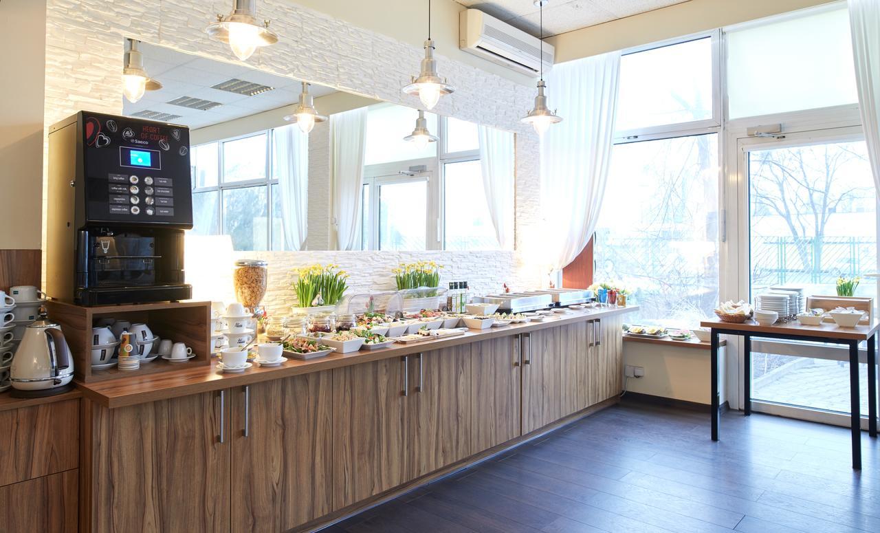 Hotel Colibra Варшава Екстериор снимка