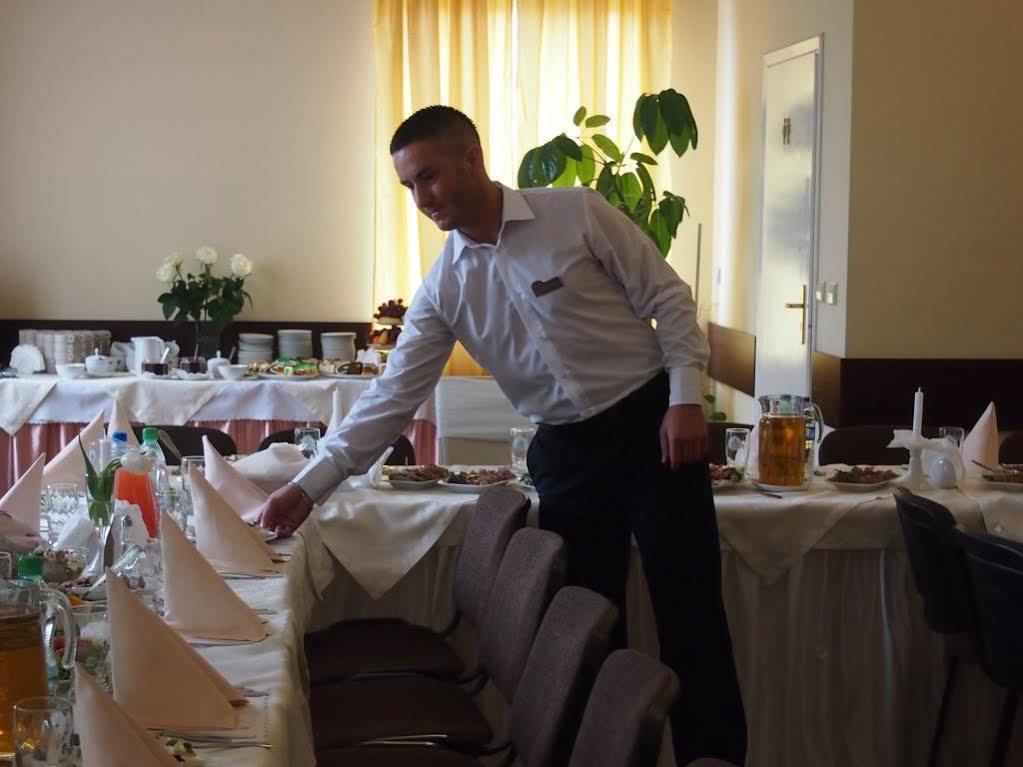 Hotel Colibra Варшава Екстериор снимка